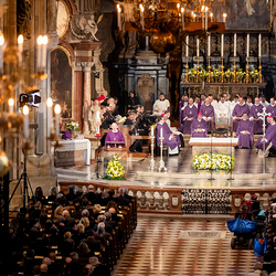Stephansdom: Österreich nahm Abschied von Papst Franziskus